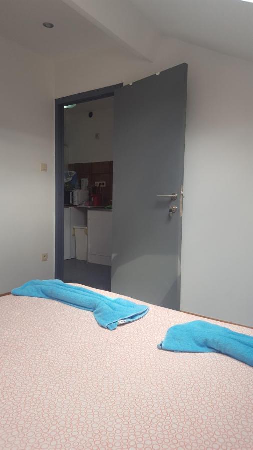 Du Moulin Room Liege Ngoại thất bức ảnh